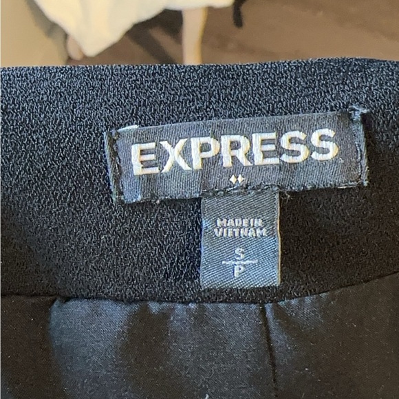 Express Classic Black Women's Blazer - Picture 2 of 4